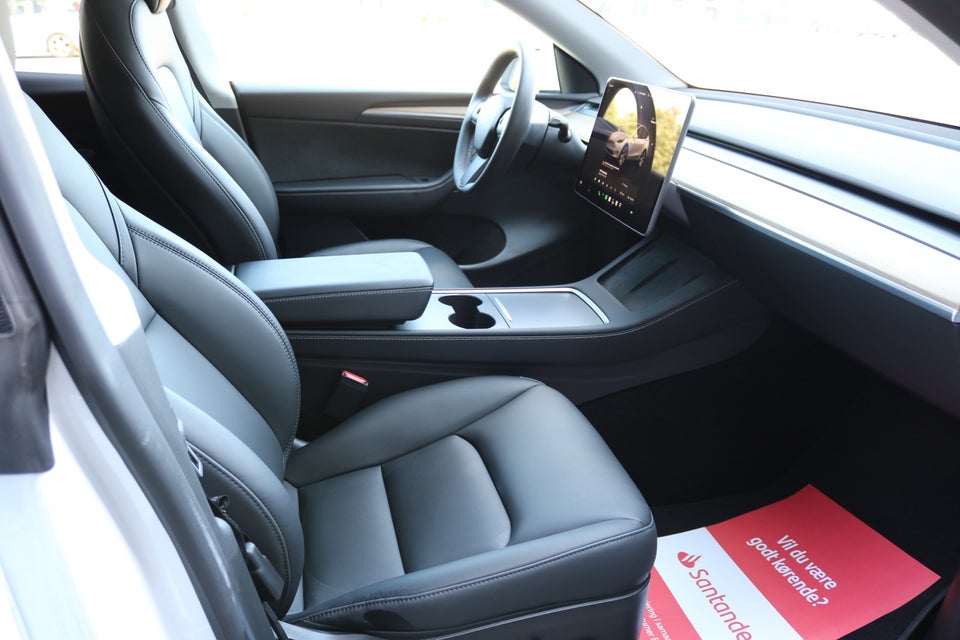 Tesla Model Y RWD 5d