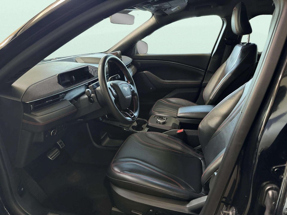 Ford Mustang Mach-E 70 Premium Standard Range 5d
