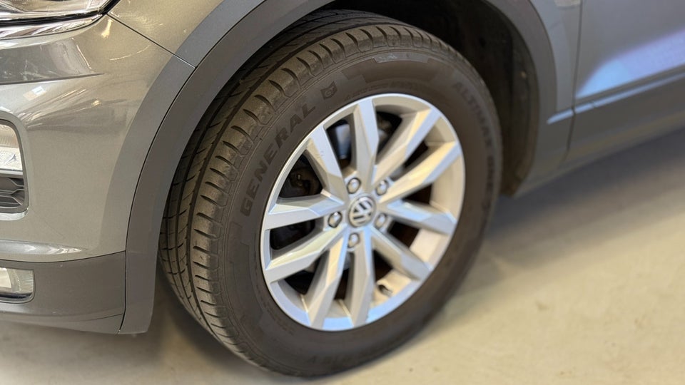 VW T-Roc 1,0 TSi 115 City 5d