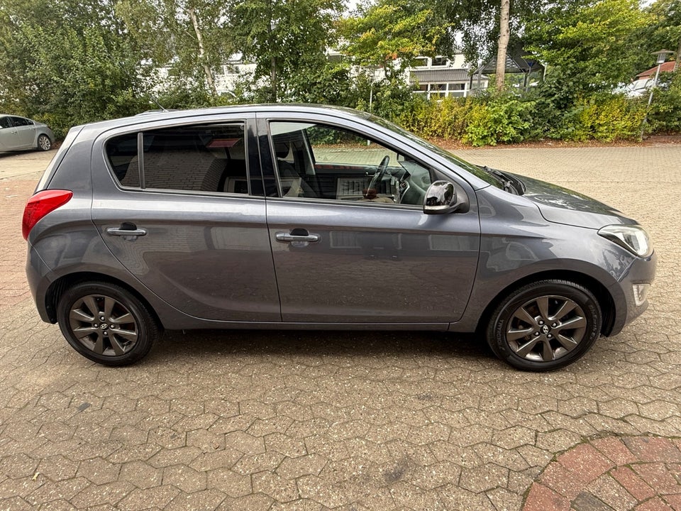 Hyundai i20 1,25 Classic XTR 5d