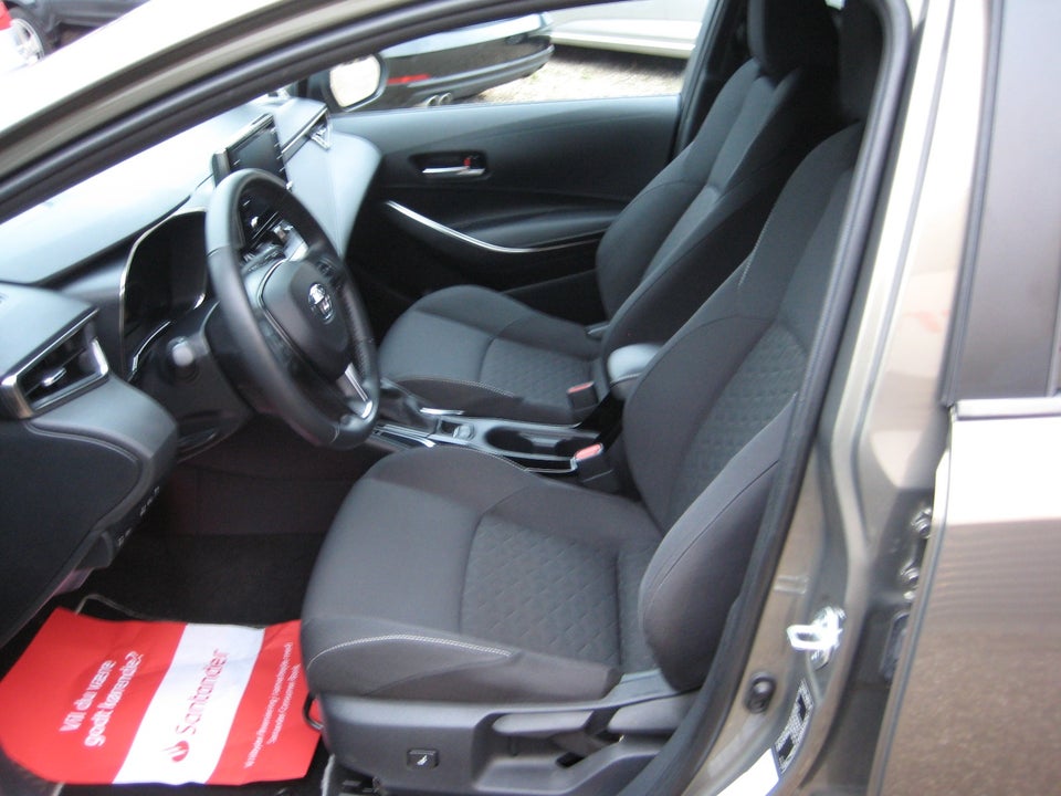 Toyota Corolla 1,8 Hybrid H3 Smart Touring Sports MDS 5d