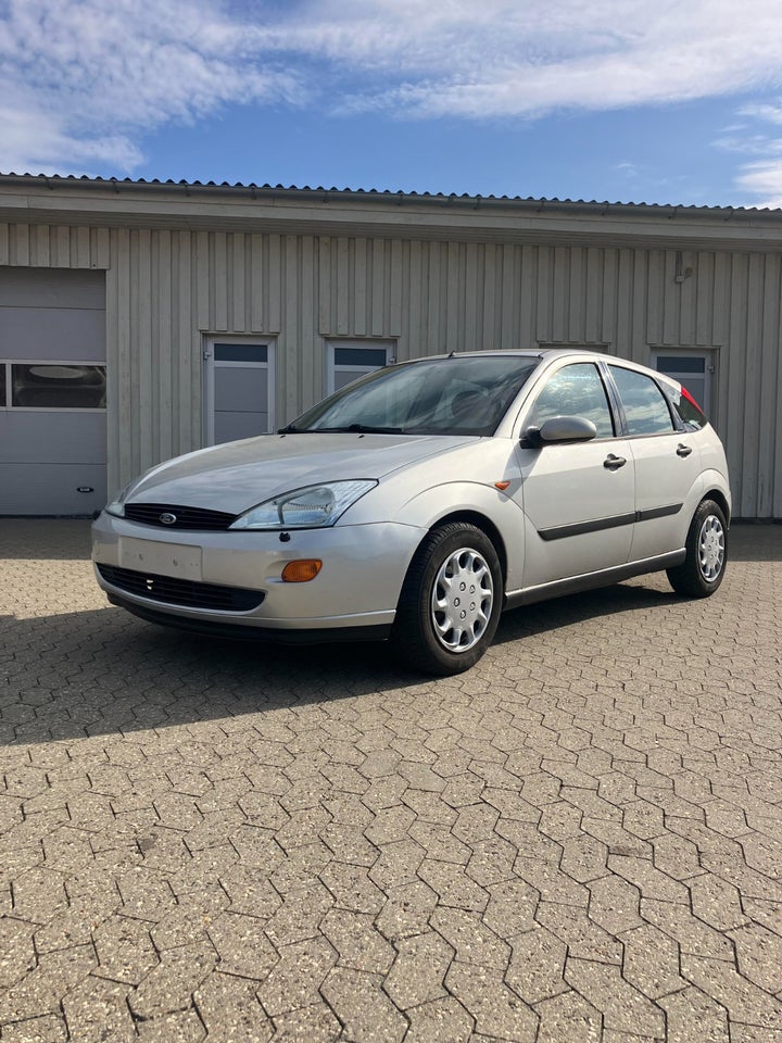 Ford Focus 1,8 Trend 5d