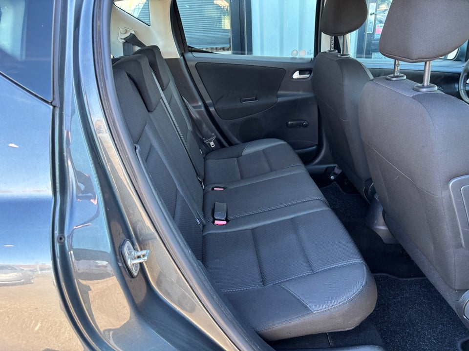 Peugeot 207 1,4 VTi Active SW 5d