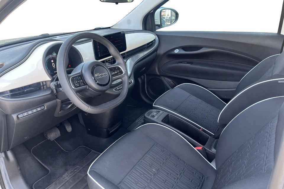 Fiat 500e 42 Icon 3d