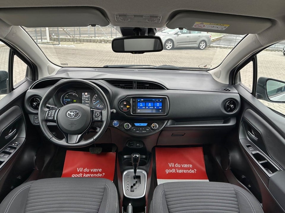 Toyota Yaris 1,5 Hybrid H3 Design e-CVT 5d