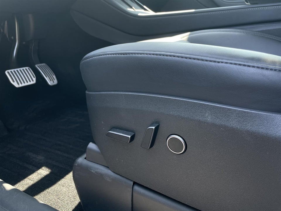 Tesla Model Y Long Range AWD 5d