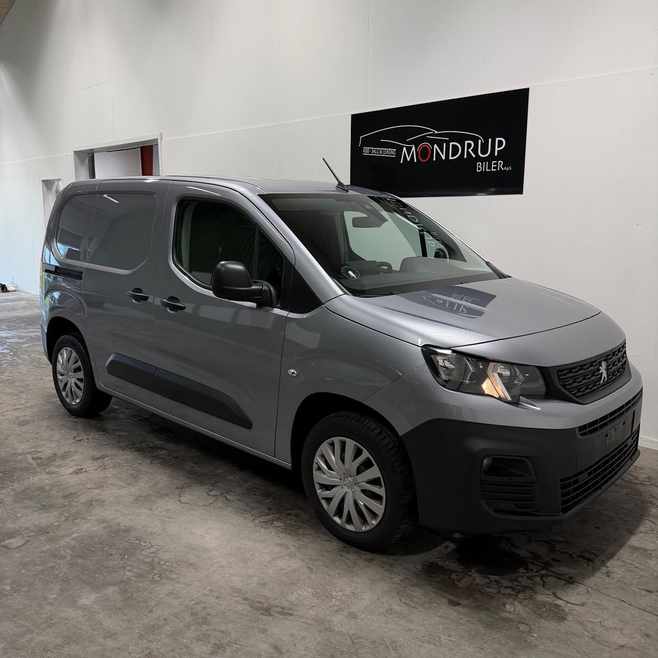 Peugeot Partner 1,5 BlueHDi 100 L2V2 Plus Van