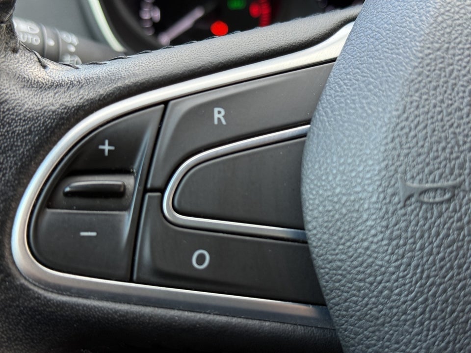 Renault Megane IV 1,3 TCe 140 Zen Sport Tourer 5d