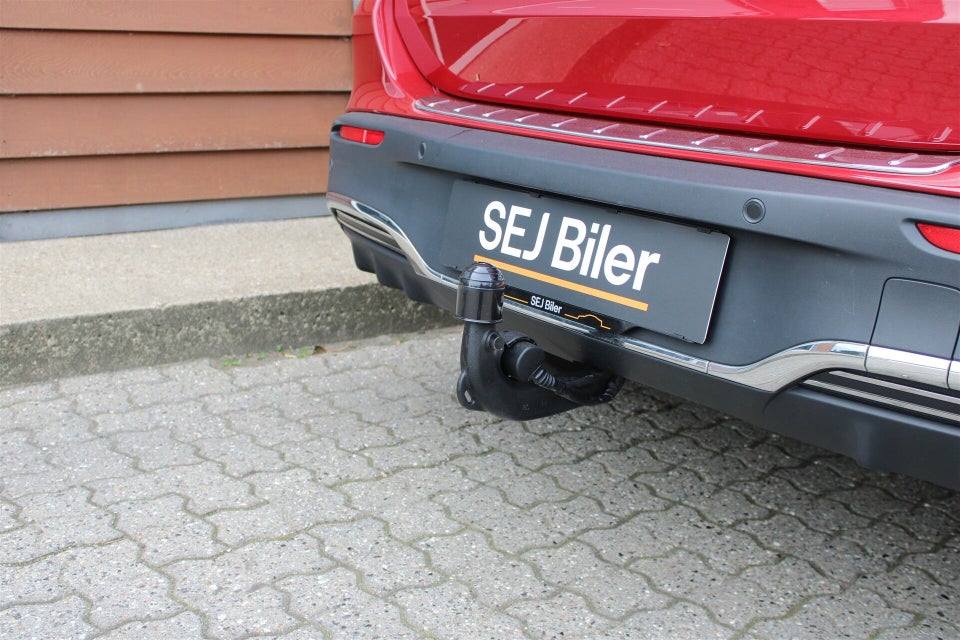 Mercedes EQA350 AMG Advance Plus 4Matic 5d