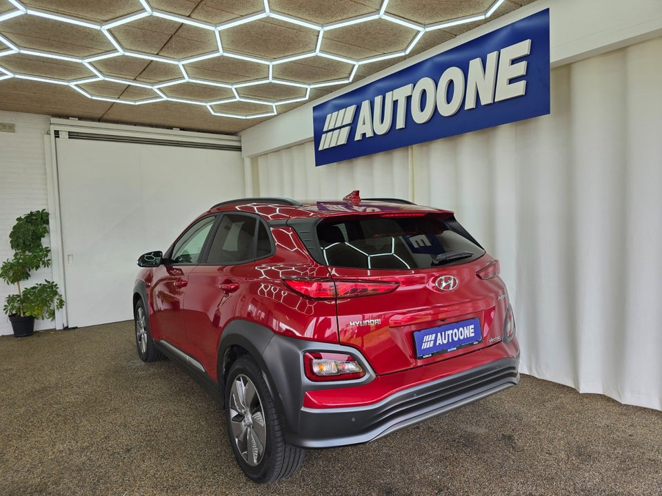 Hyundai Kona 64 EV Premium 5d