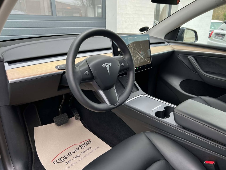 Tesla Model Y Long Range AWD 5d