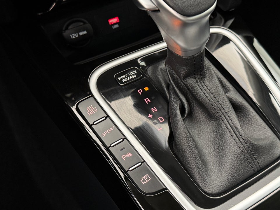 Kia Ceed 1,6 PHEV Upgrade SW DCT 5d