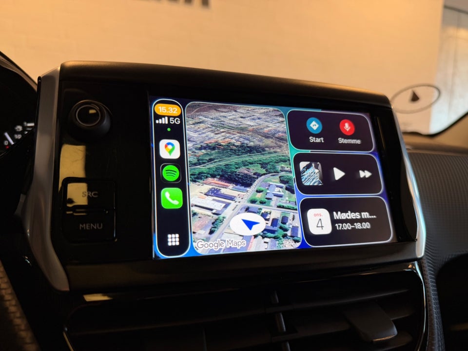 Peugeot 208 1,6 BlueHDi 100 Desire Sky 5d