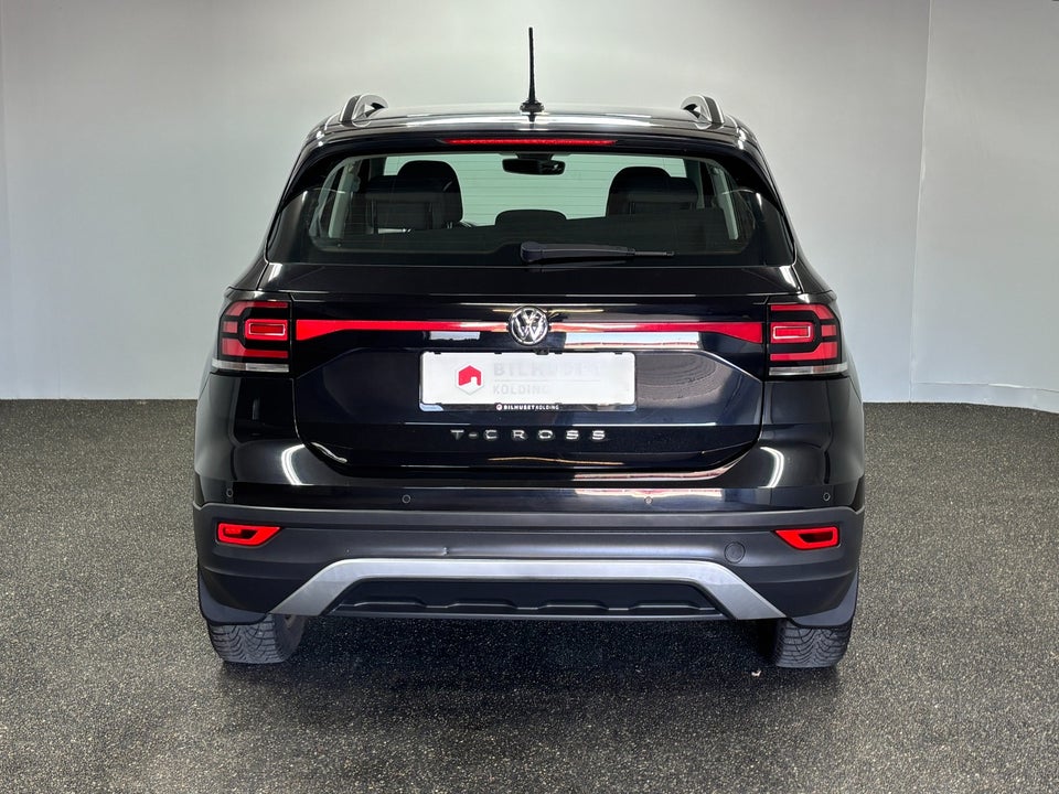 VW T-Cross 1,0 TSi 115 Life Team DSG 5d