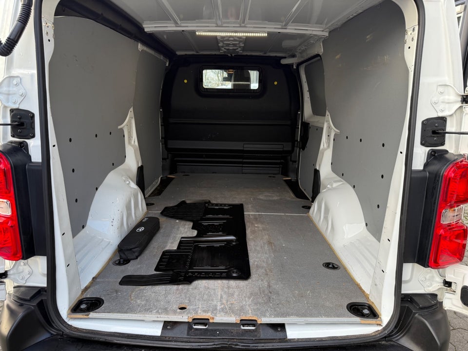 Toyota ProAce 2,0 D 144 Long Comfort Master aut. 4d