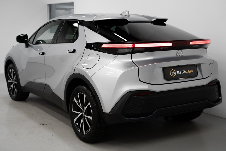 Toyota C-HR 2,0 Plug-in Hybrid Style 5d