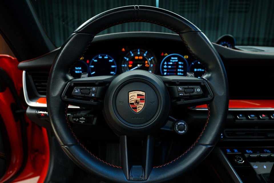 Porsche 911 Turbo S 3,8 Cabriolet PDK 2d