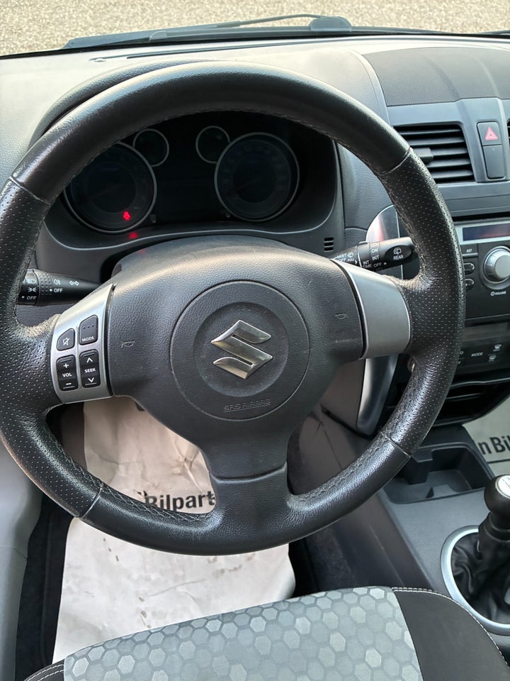 Suzuki SX4 1,6 CombiBack GLX 5d