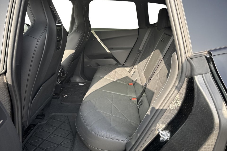 BMW iX xDrive40 Supercharged 5d