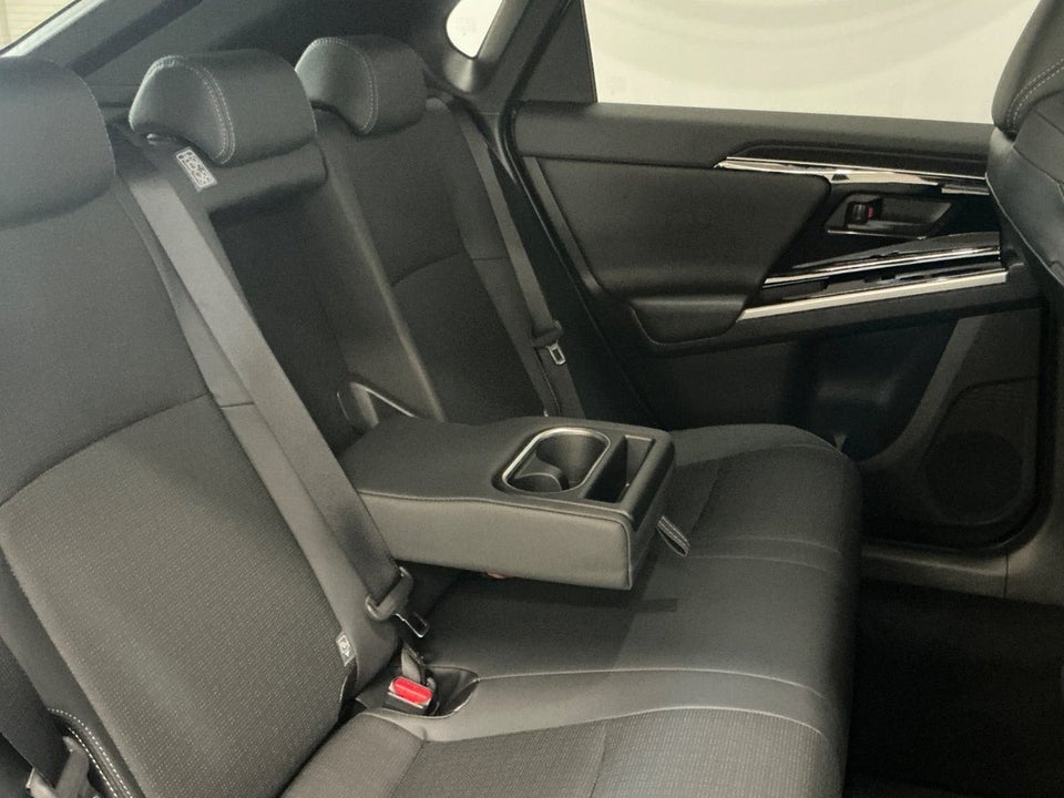 Toyota bZ4X Executive 5d