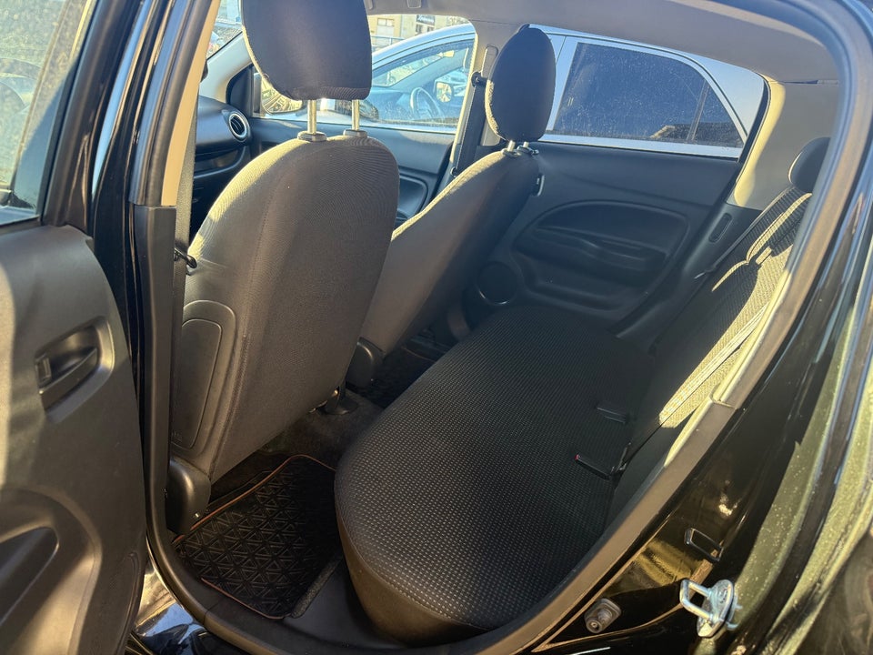 Mitsubishi Space Star 1,2 Intense CVT 5d