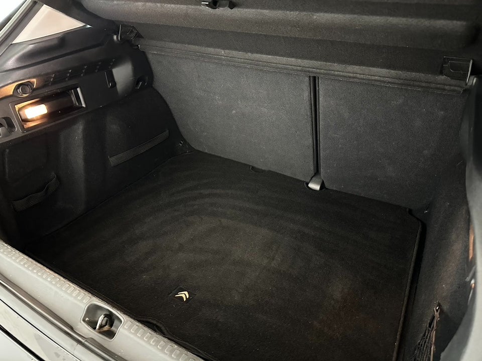 Citroën C4 1,6 HDi 110 Attraction 5d