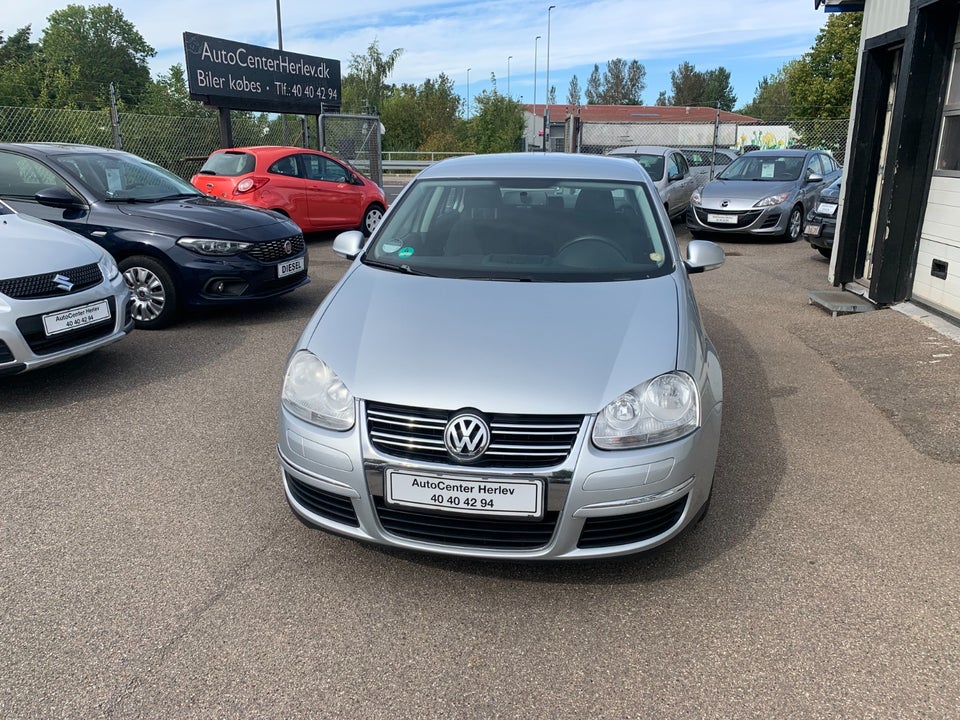 VW Jetta 1,9 TDi 105 Trendline BM 4d