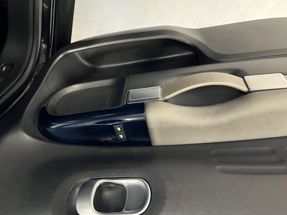 Citroën C4 Cactus 1,2 PureTech 110 Iconic EAT6 Van 5d