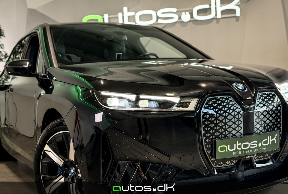 BMW iX xDrive40 Sport 5d