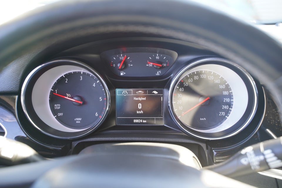 Opel Astra 1,5 D 105 Elegance Sports Tourer 5d