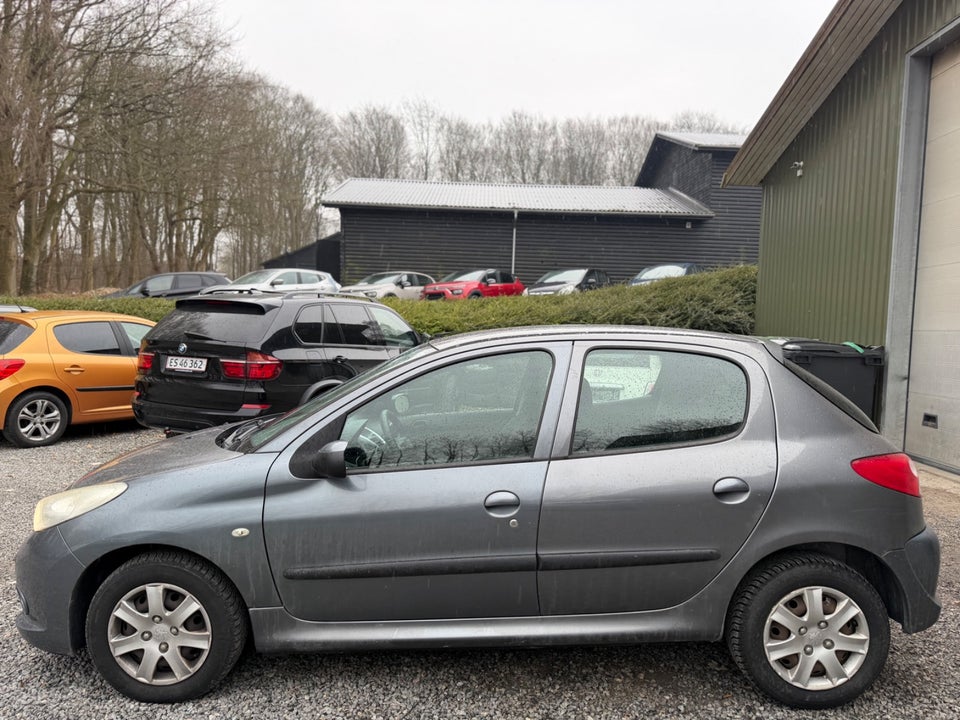 Peugeot 206+ 1,4 HDi 68 Active 5d