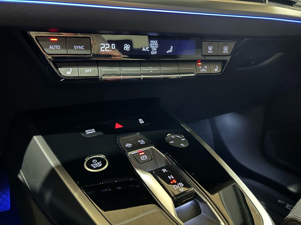 Audi Q4 e-tron 40 Advanced 5d