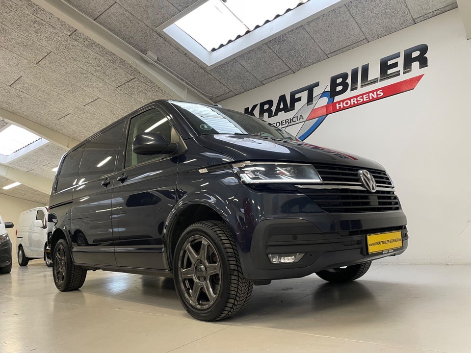VW Transporter 2,0 TDi 199 Kassevogn DSG kort