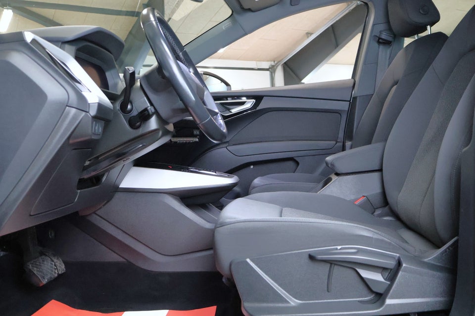 Audi Q4 e-tron 40 Advanced 5d
