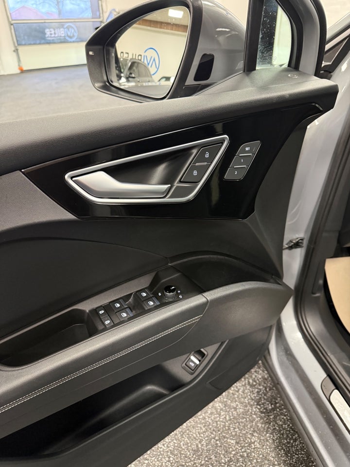 Audi Q4 e-tron 50 S-line quattro 5d