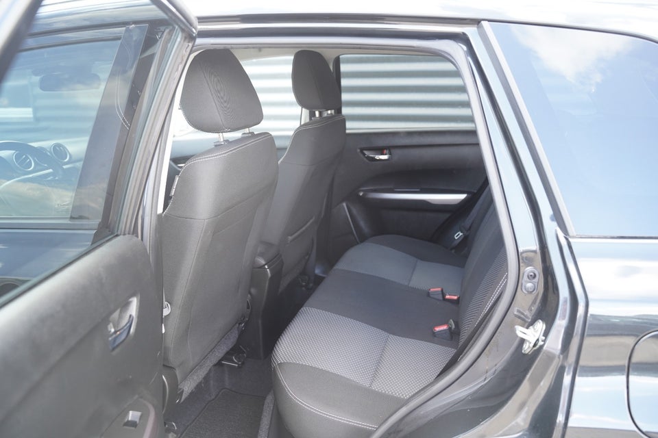 Suzuki Vitara 1,5 S-Hybrid Active AGS 5d