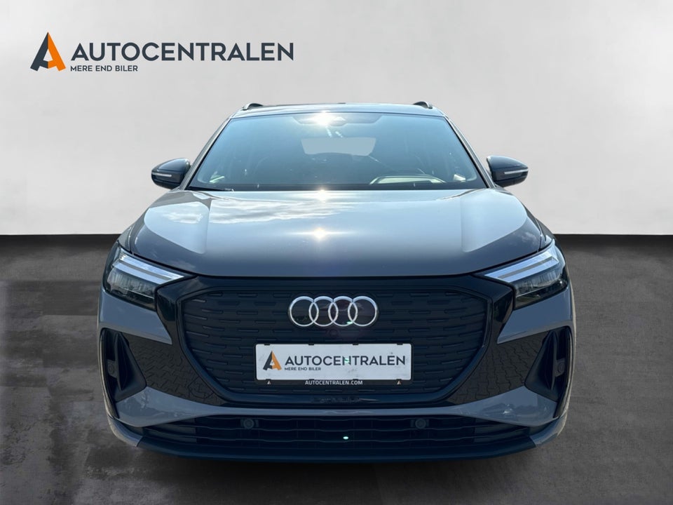 Audi Q4 e-tron 40 S-line 5d