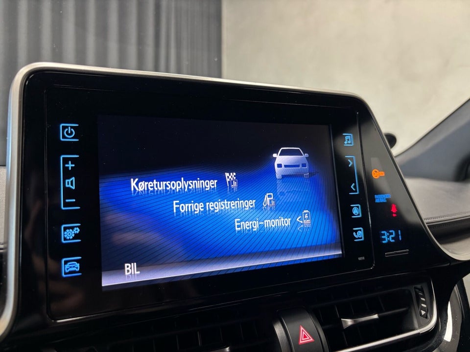 Toyota C-HR 1,8 Hybrid Selected CVT 5d