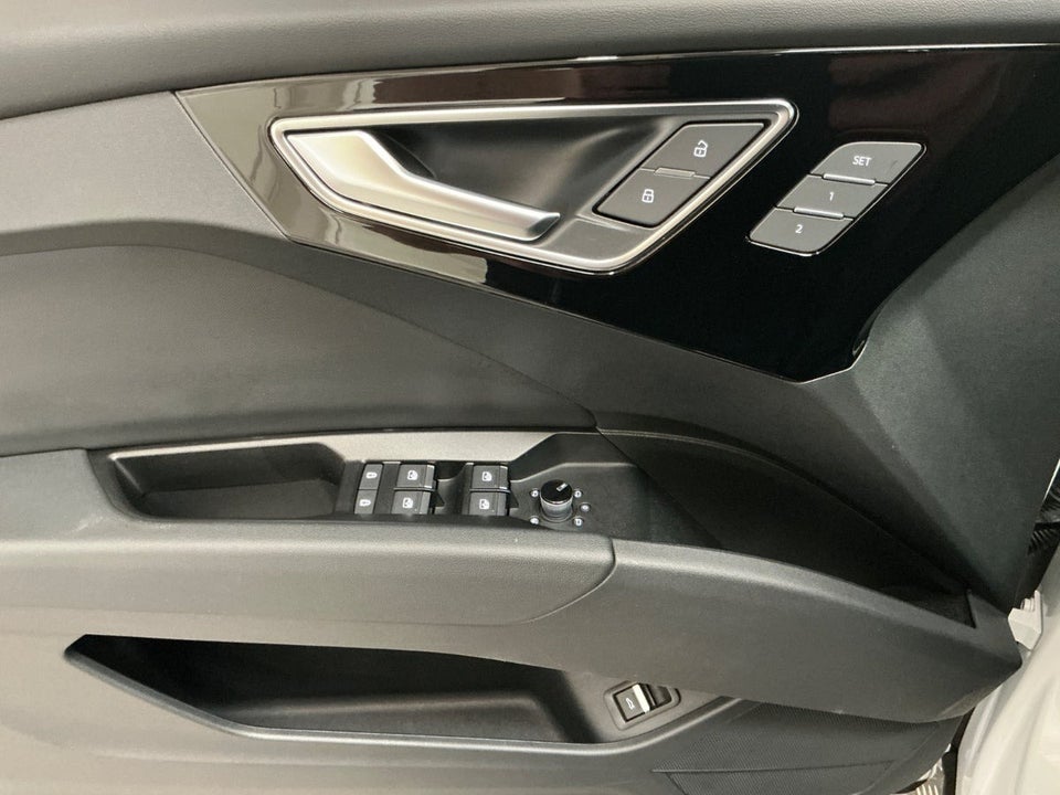 Audi Q4 e-tron 50 S-line quattro 5d