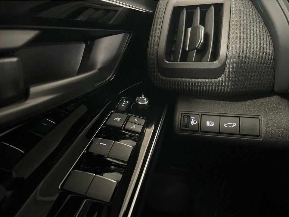 Toyota bZ4X Active 5d