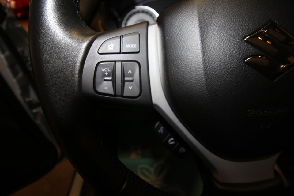 Suzuki Vitara 1,0 Boosterjet Adventure Hit 5d