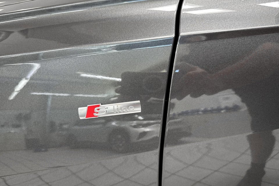 Audi A6 55 TFSi e Sport Prestige Avant quattro S-tr. 5d
