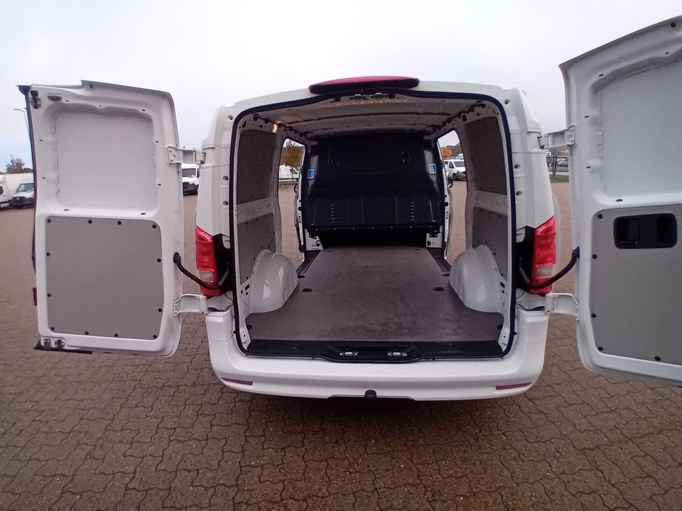 Mercedes Vito 114 2,0 CDi A2 Kassevogn PRO aut. RWD