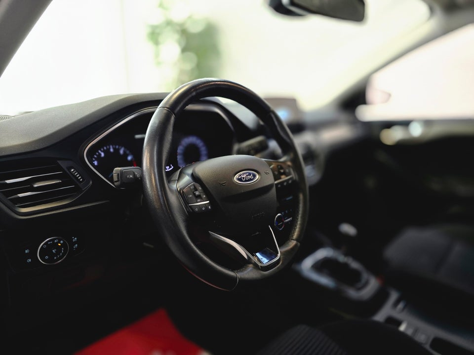 Ford Focus 1,0 EcoBoost Titanium 5d