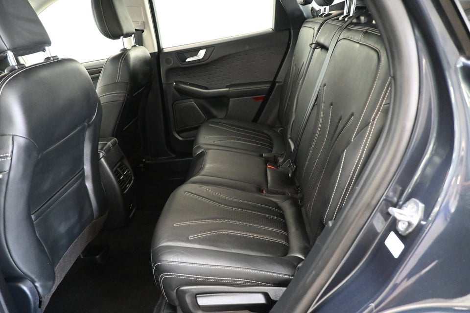 Ford Kuga 2,5 PHEV Vignale CVT 5d