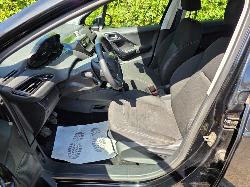 Peugeot 208 1,0 VTi Access Air 5d