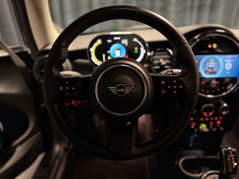 MINI Cooper SE Camden Edition 3d
