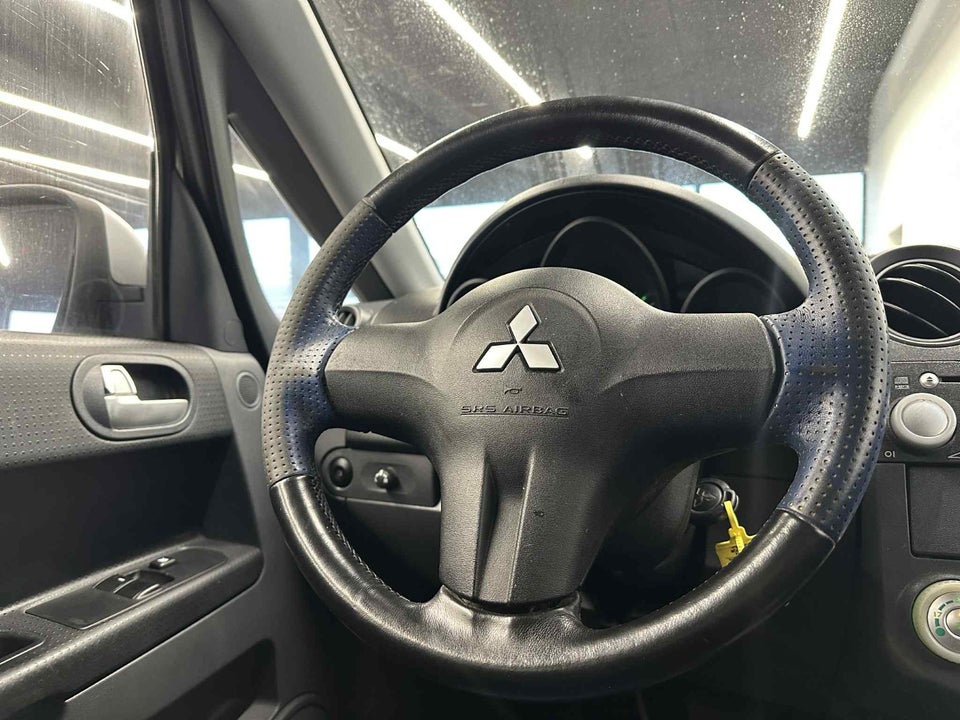 Mitsubishi Colt 1,3 Cash 5d