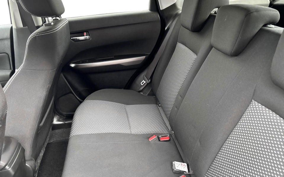 Suzuki Vitara 1,4 mHybrid Active aut. 5d
