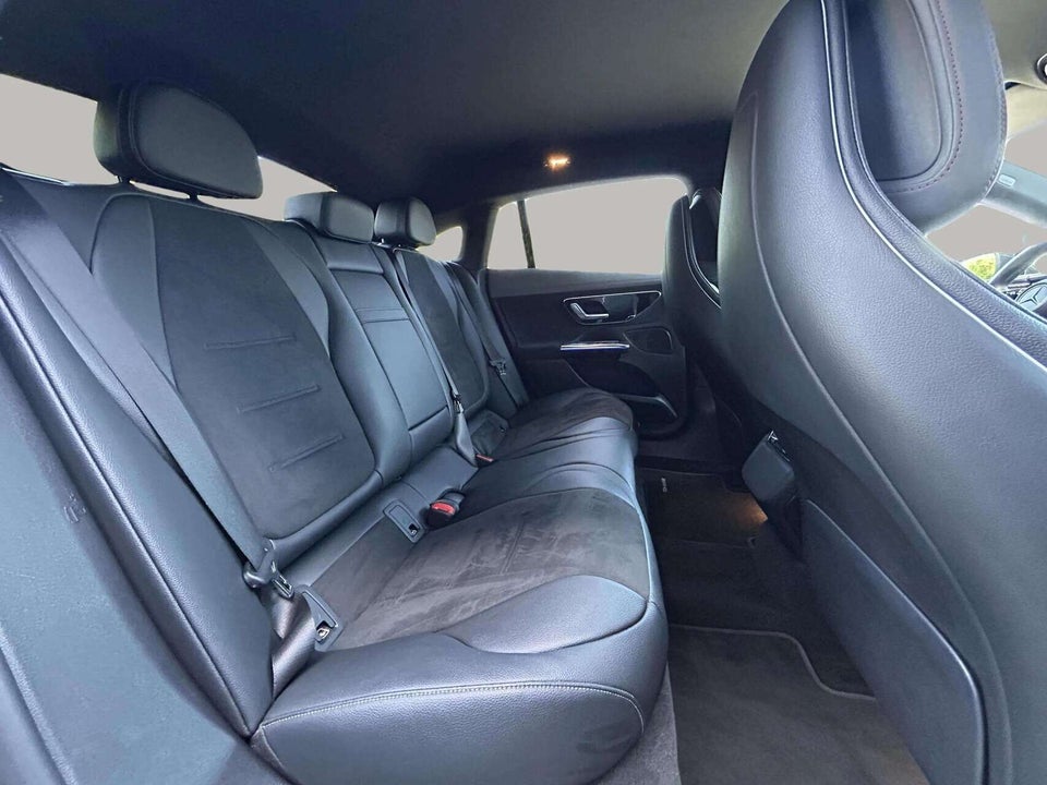 Mercedes EQE350 AMG Line 4d